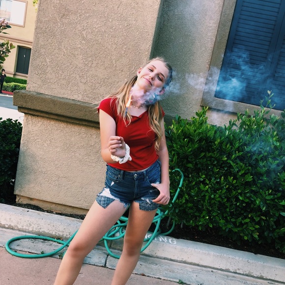 Meet your Posher, Emma - Picture 1 of 1